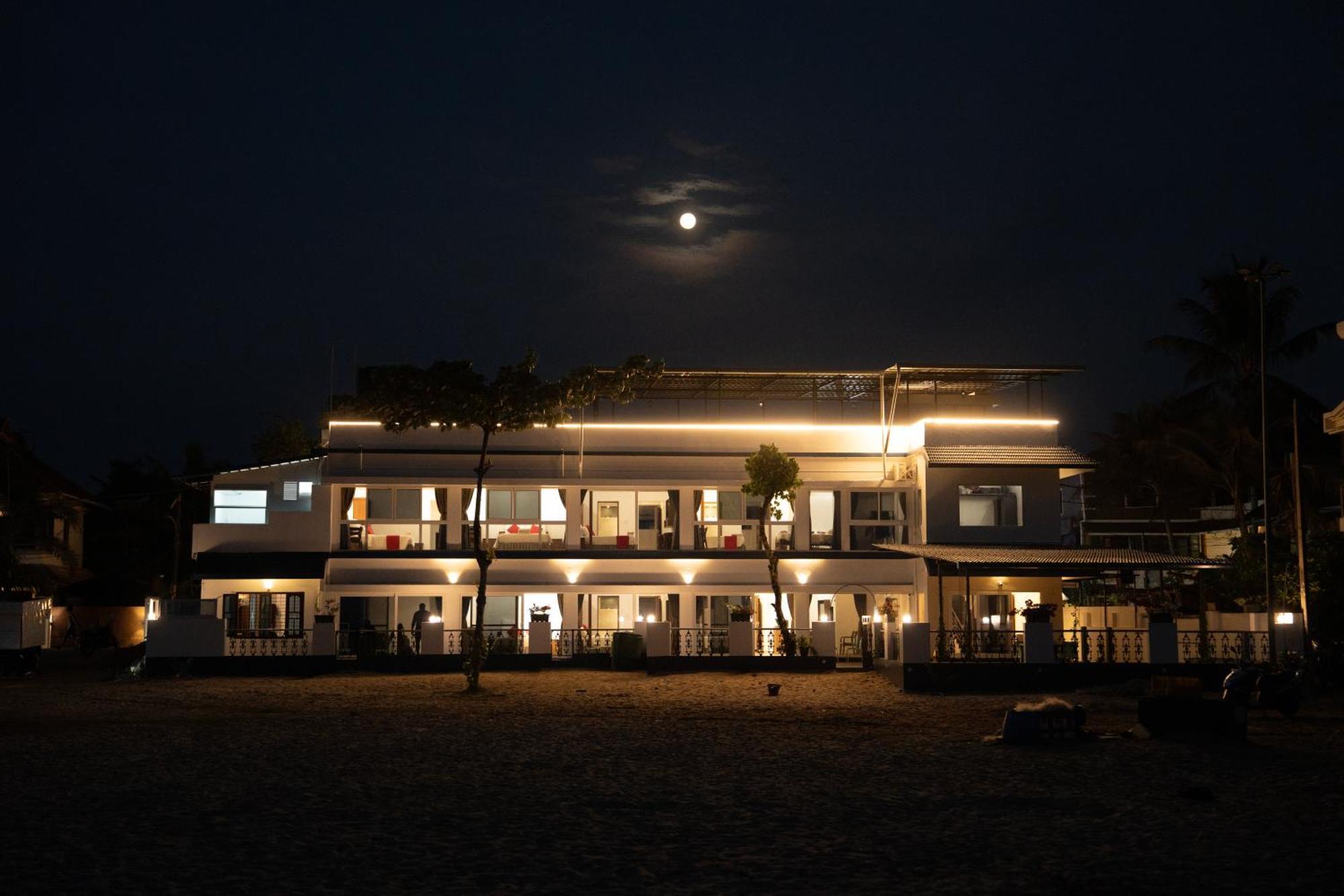 Alappuzha Alleppey Holiday Beach Resort מראה חיצוני תמונה